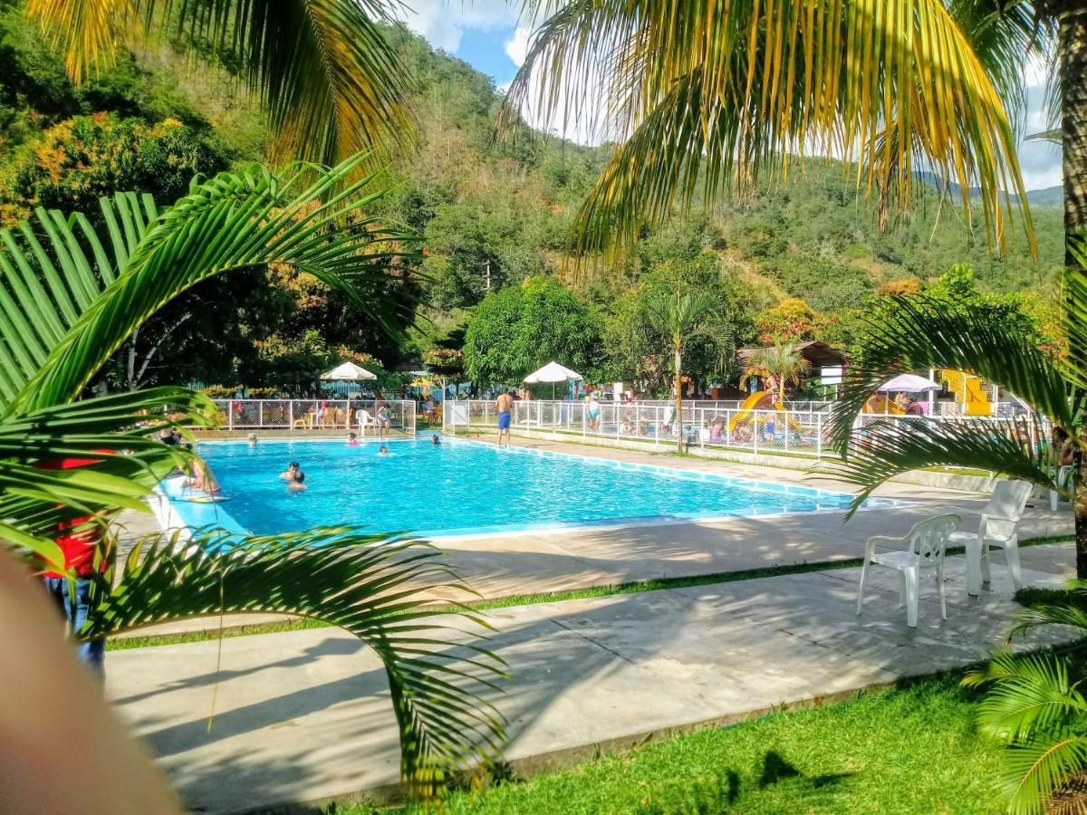 Hotel El Tirol San Ramón 외부 사진